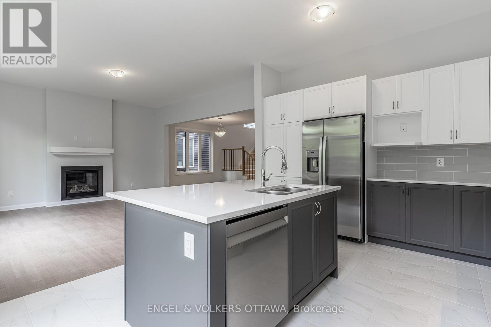325 Elsie Macgill Walk