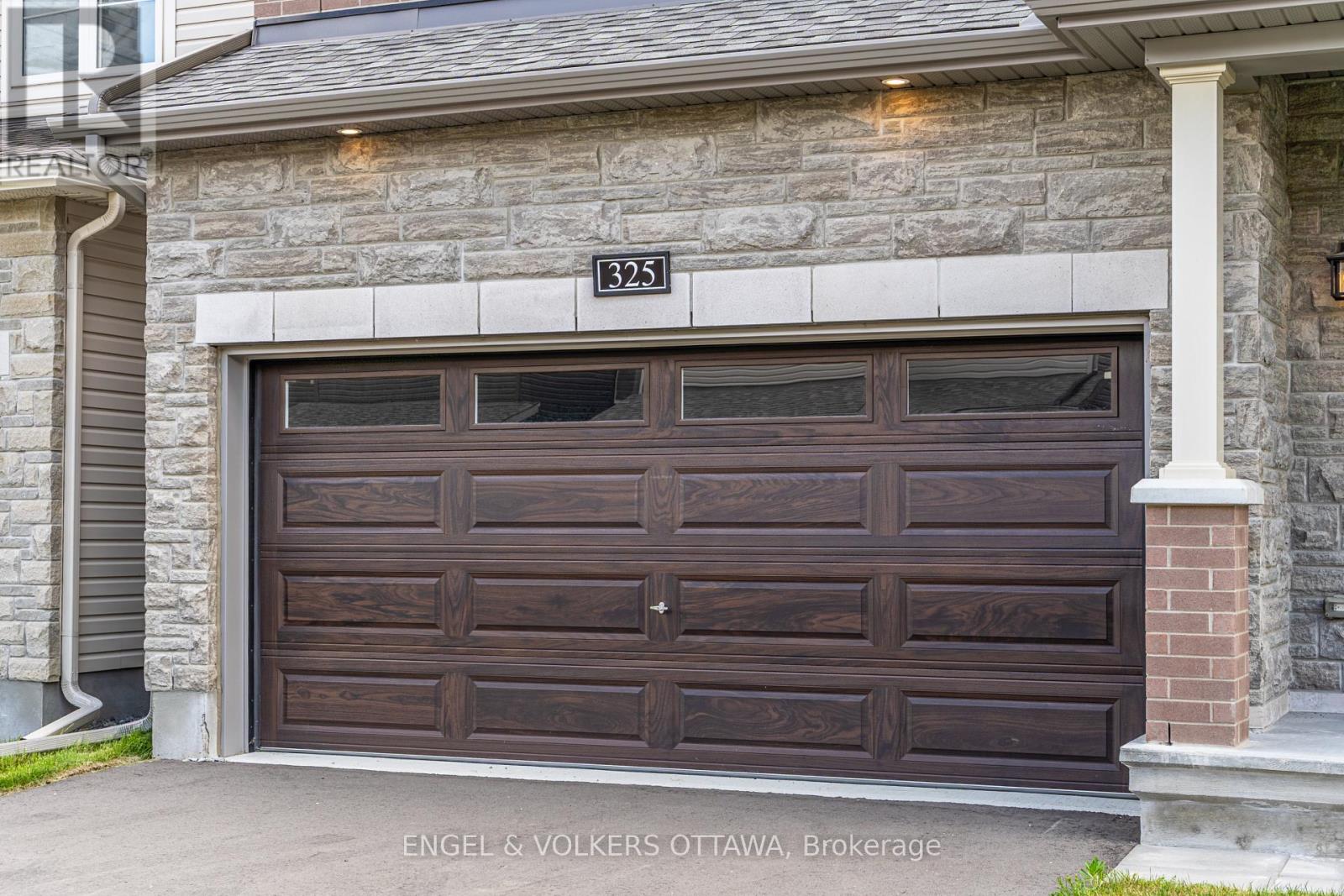 325 Elsie Macgill Walk