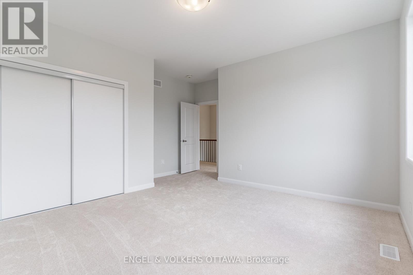 325 Elsie Macgill Walk