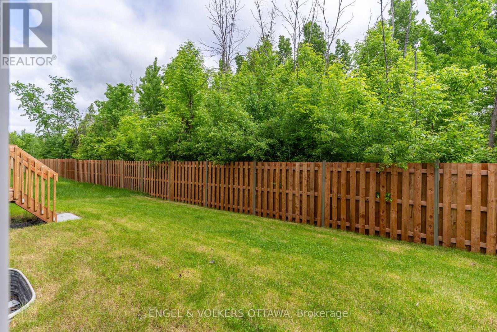325 Elsie Macgill Walk