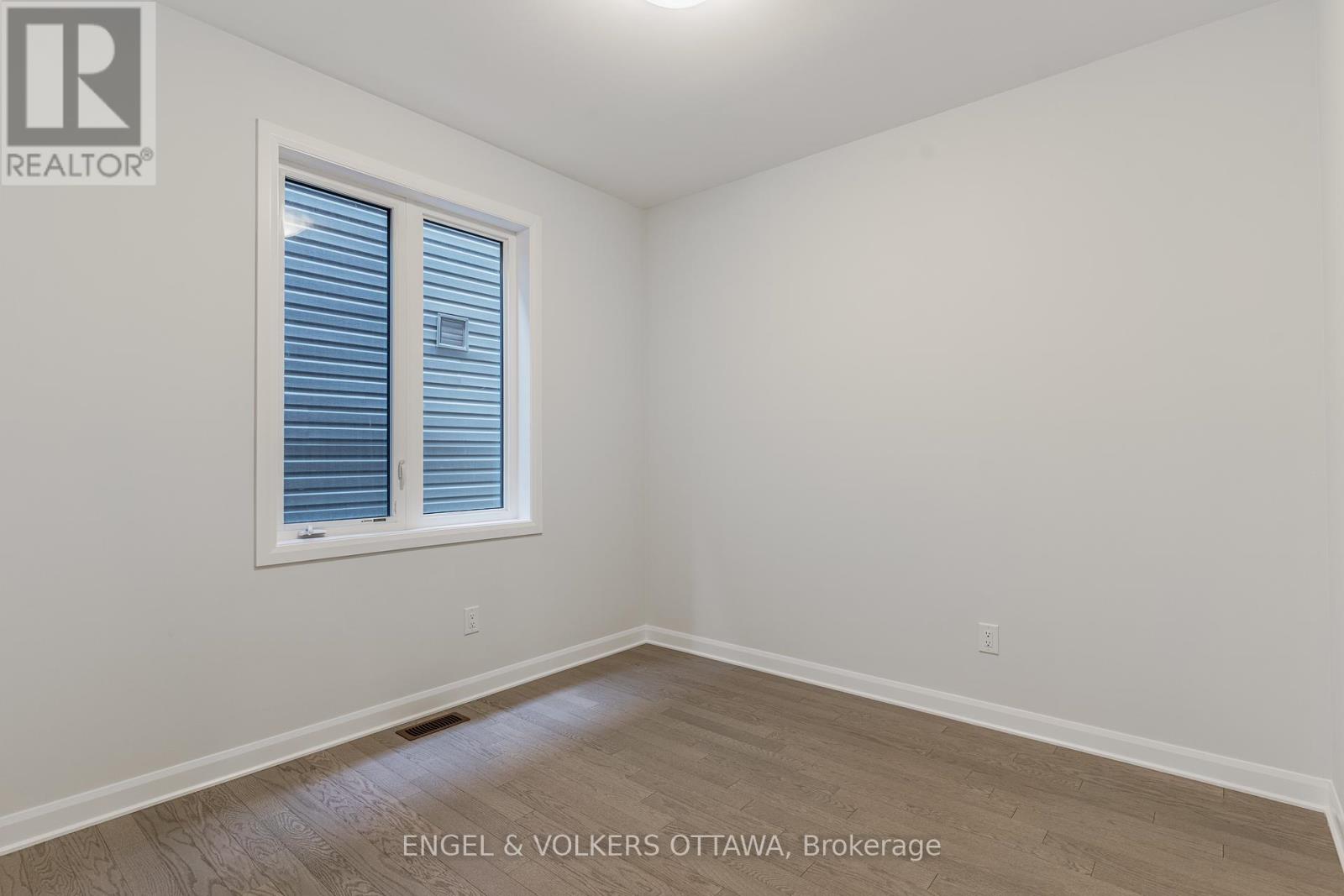 333 Elsie Macgill Walk