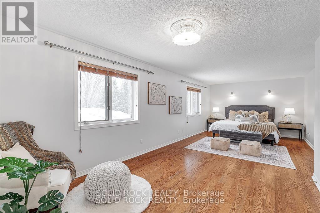 42 Marchbrook Circle