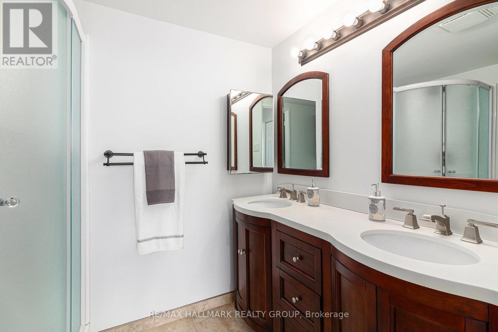 1407 - 2759 Carousel Crescent
