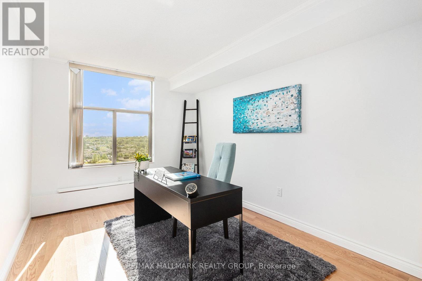 1407 - 2759 Carousel Crescent