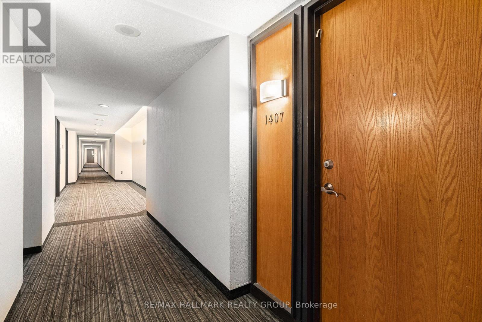 1407 - 2759 Carousel Crescent