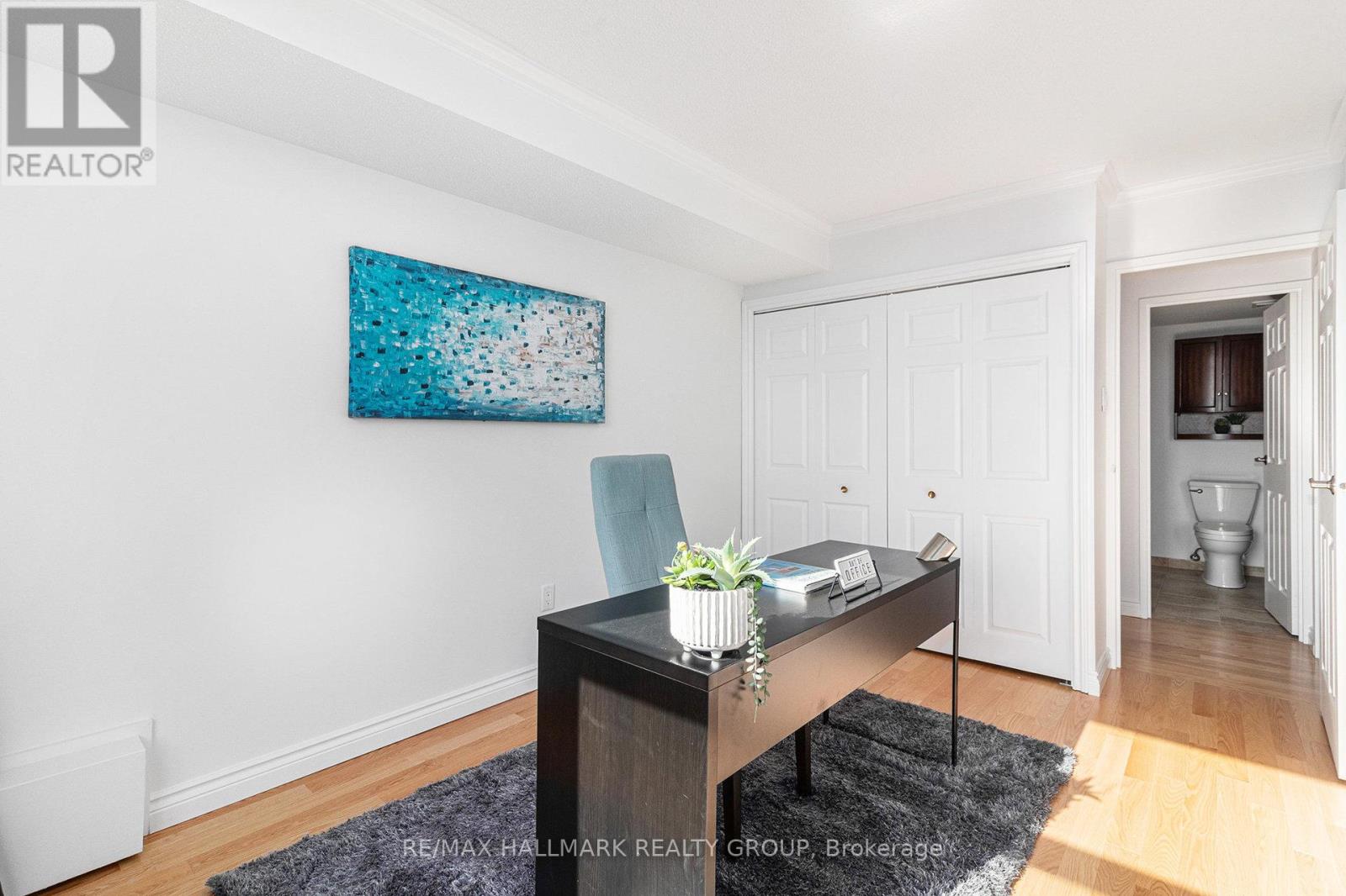 1407 - 2759 Carousel Crescent