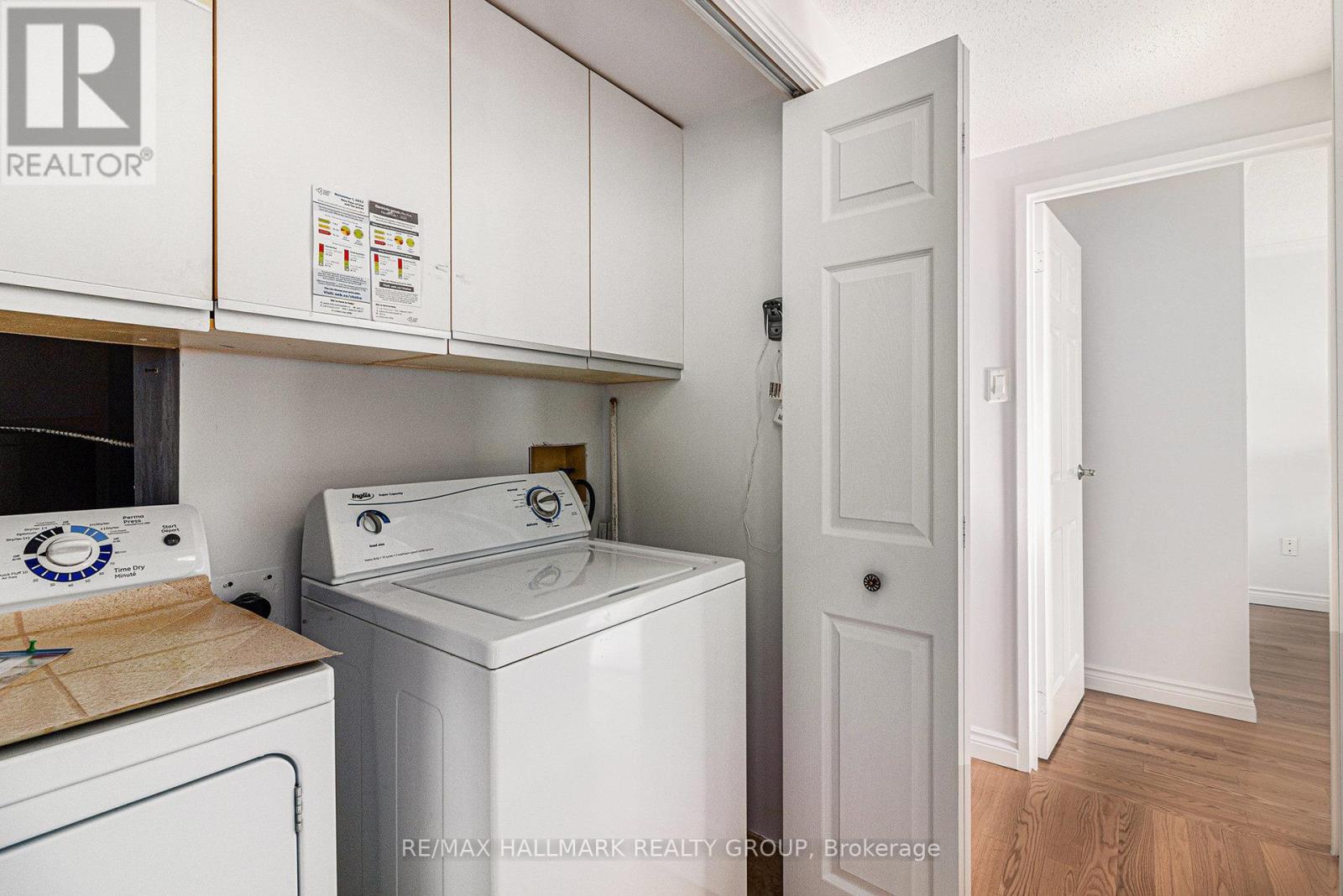 1407 - 2759 Carousel Crescent