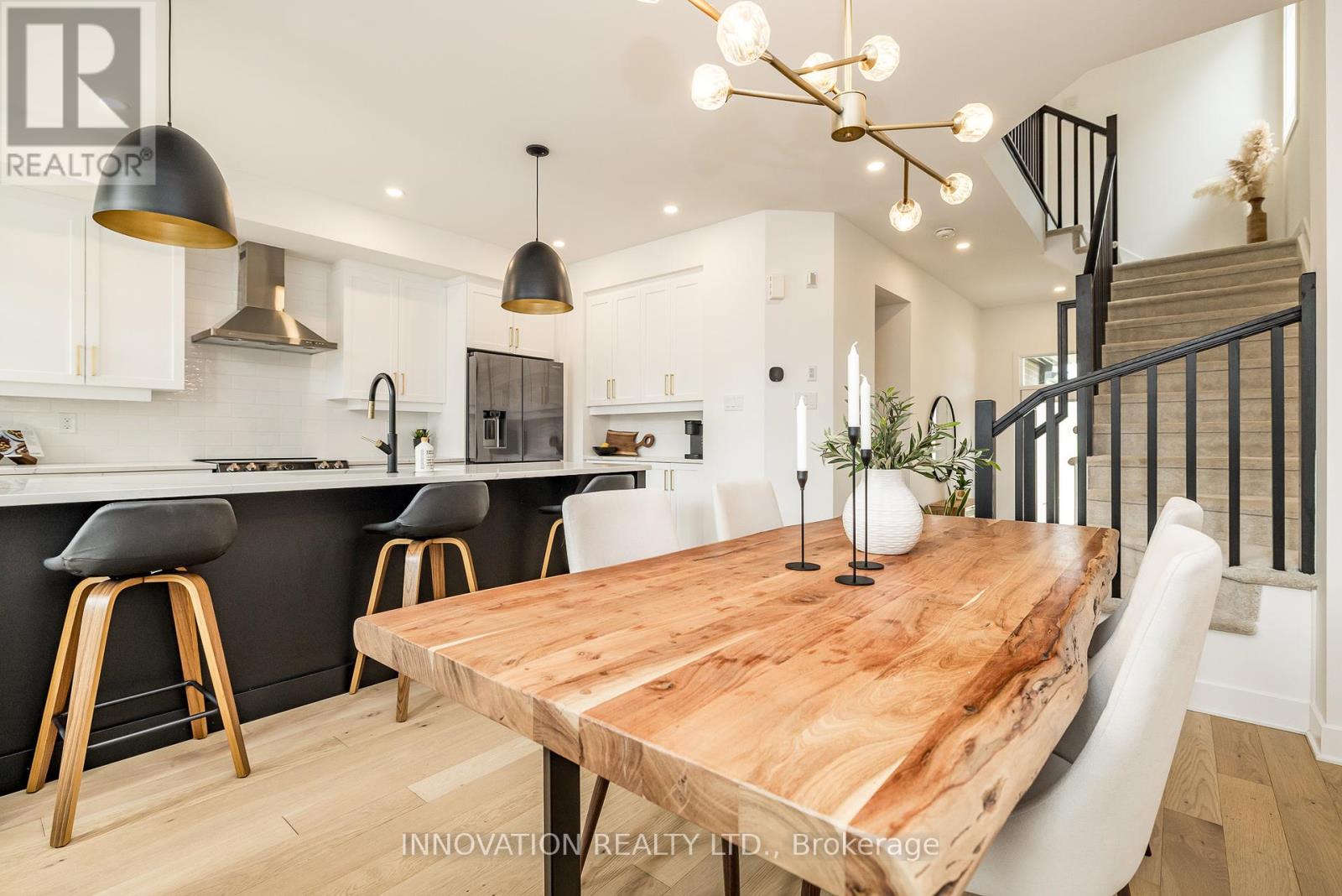 832 Chipping Circle