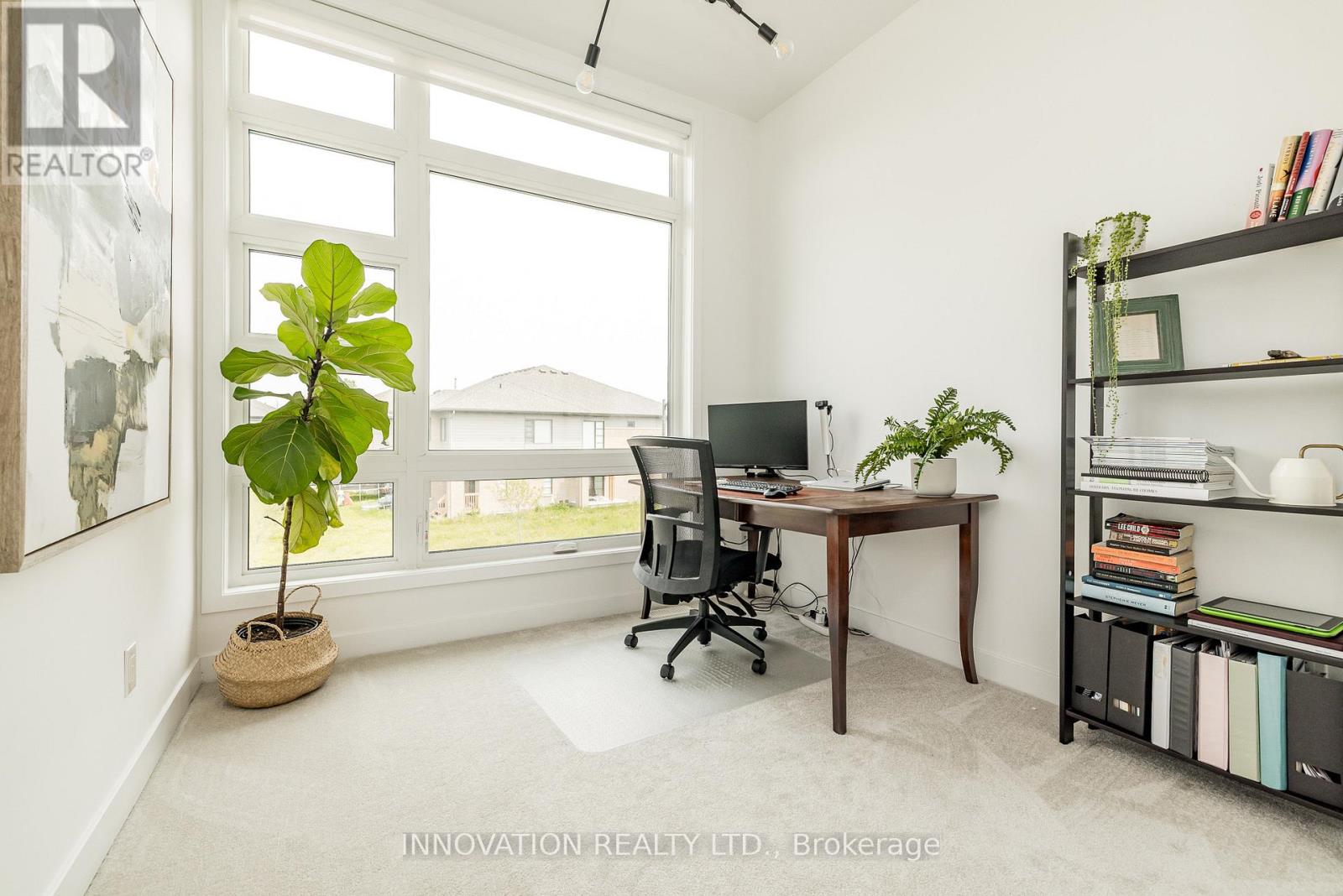 832 Chipping Circle
