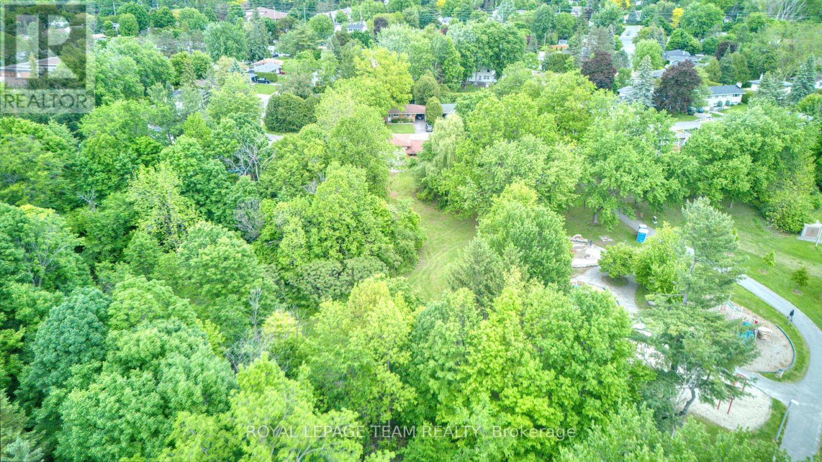 19 Dayton Crescent