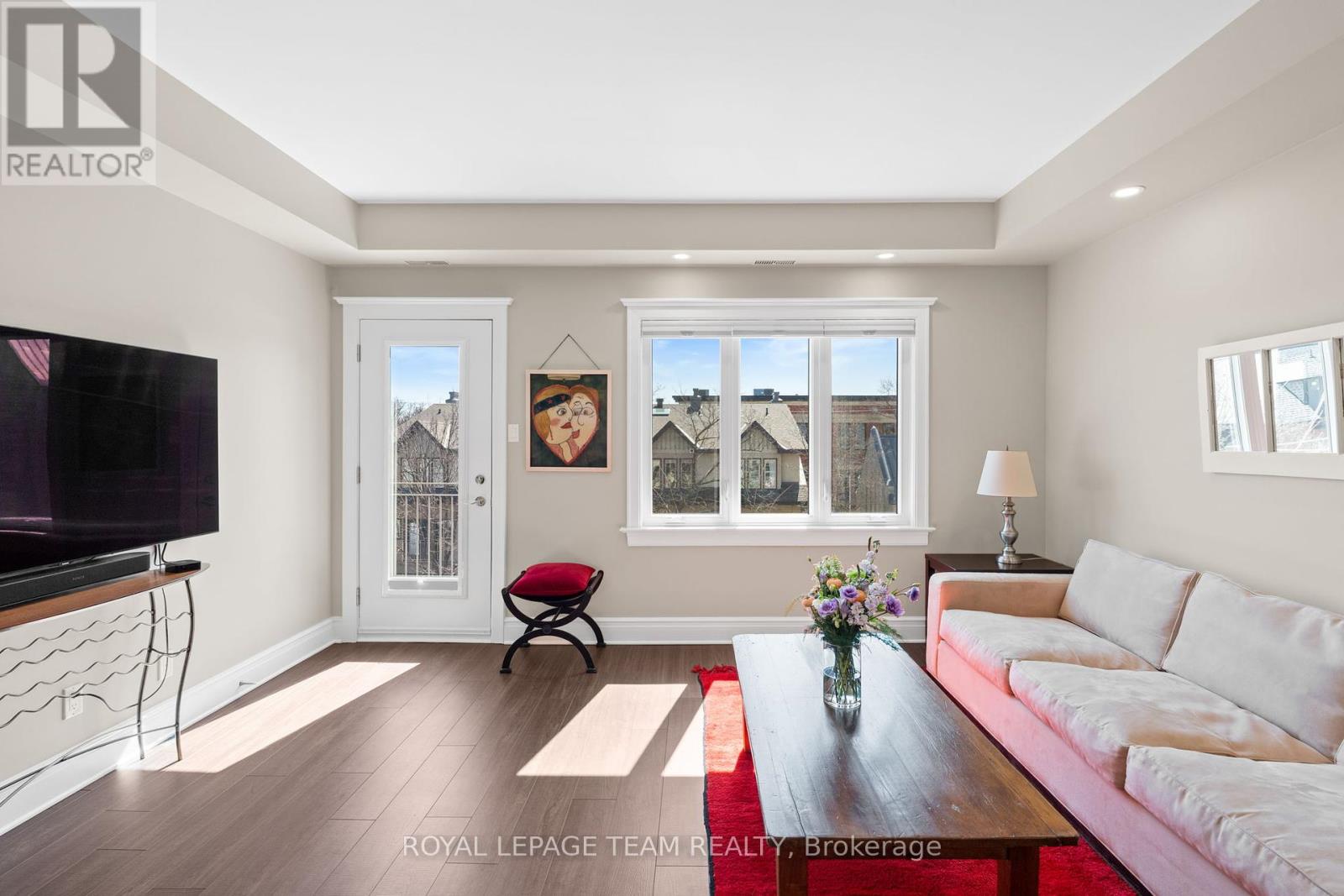 304 - 130 Glebe Avenue