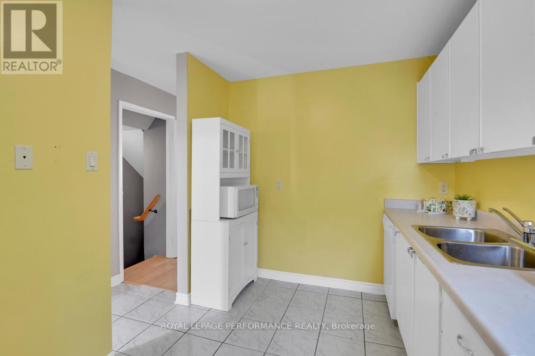 61 - 3344 Uplands Drive