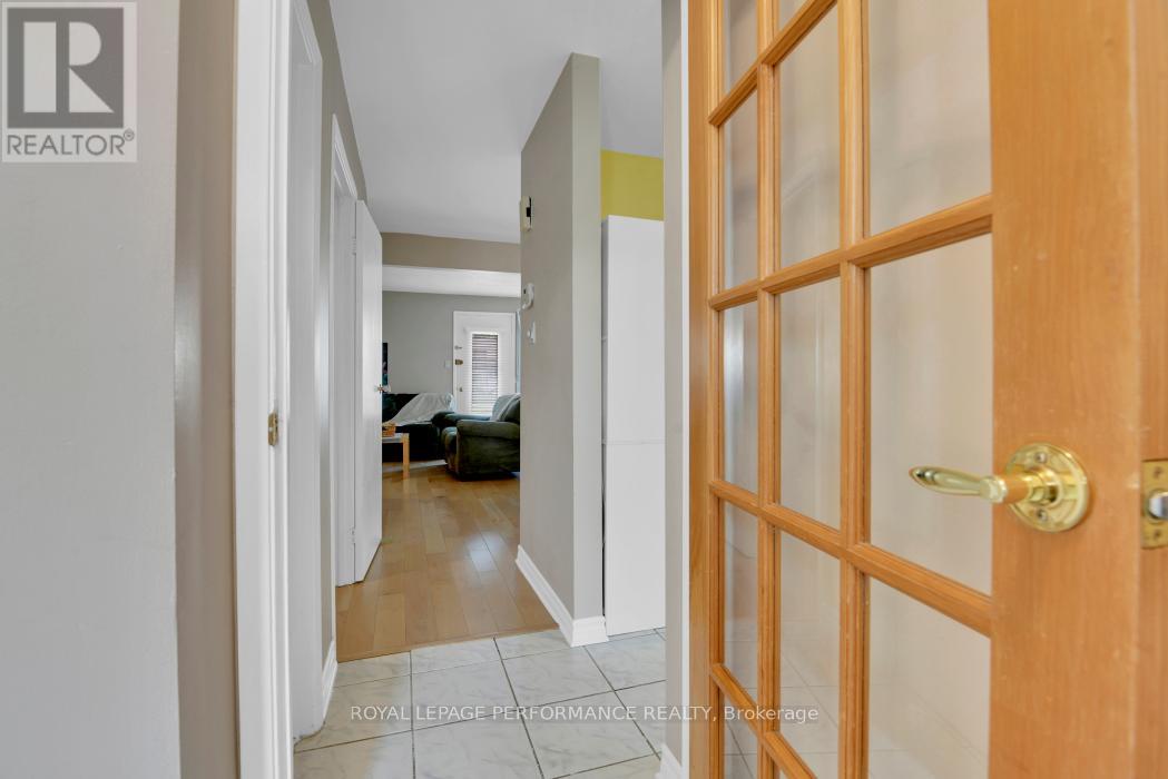 61 - 3344 Uplands Drive