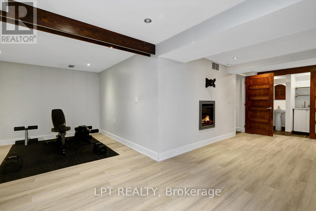 236 - 3310 Southgate Road