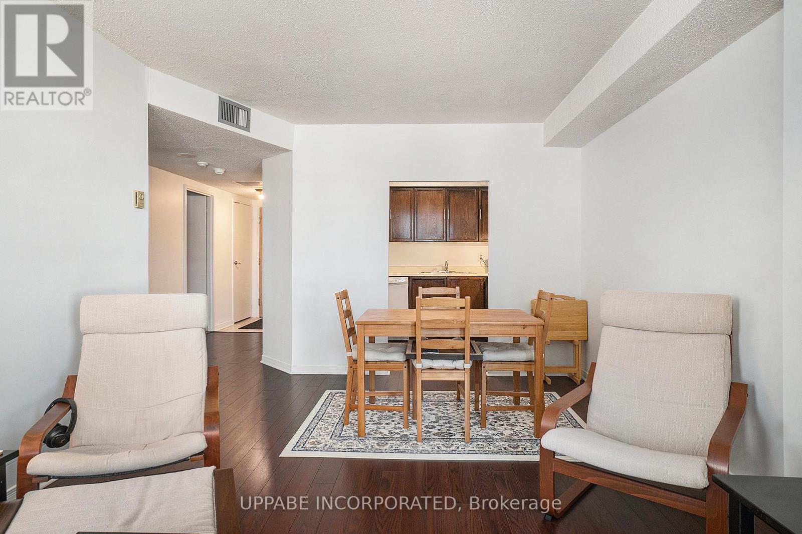 202 - 1500 Riverside Drive