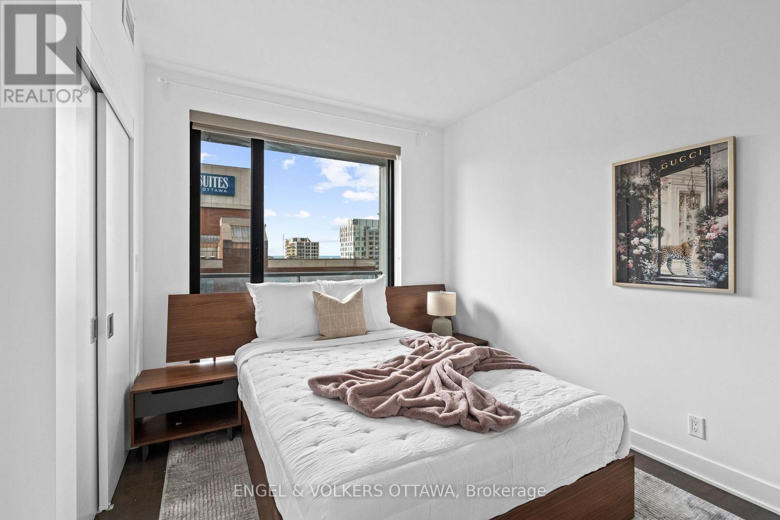 1606 - 20 Daly Avenue