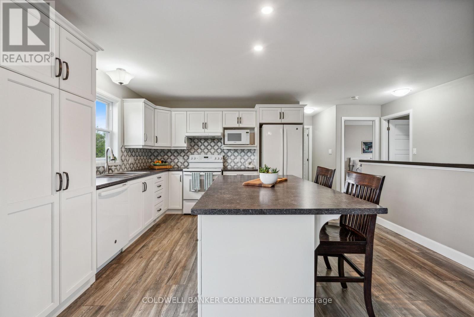 3 Rachelle Crescent