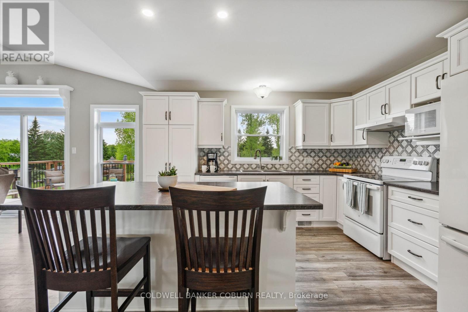 3 Rachelle Crescent