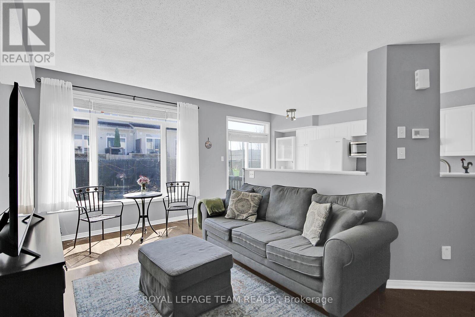 214 Cityview Crescent