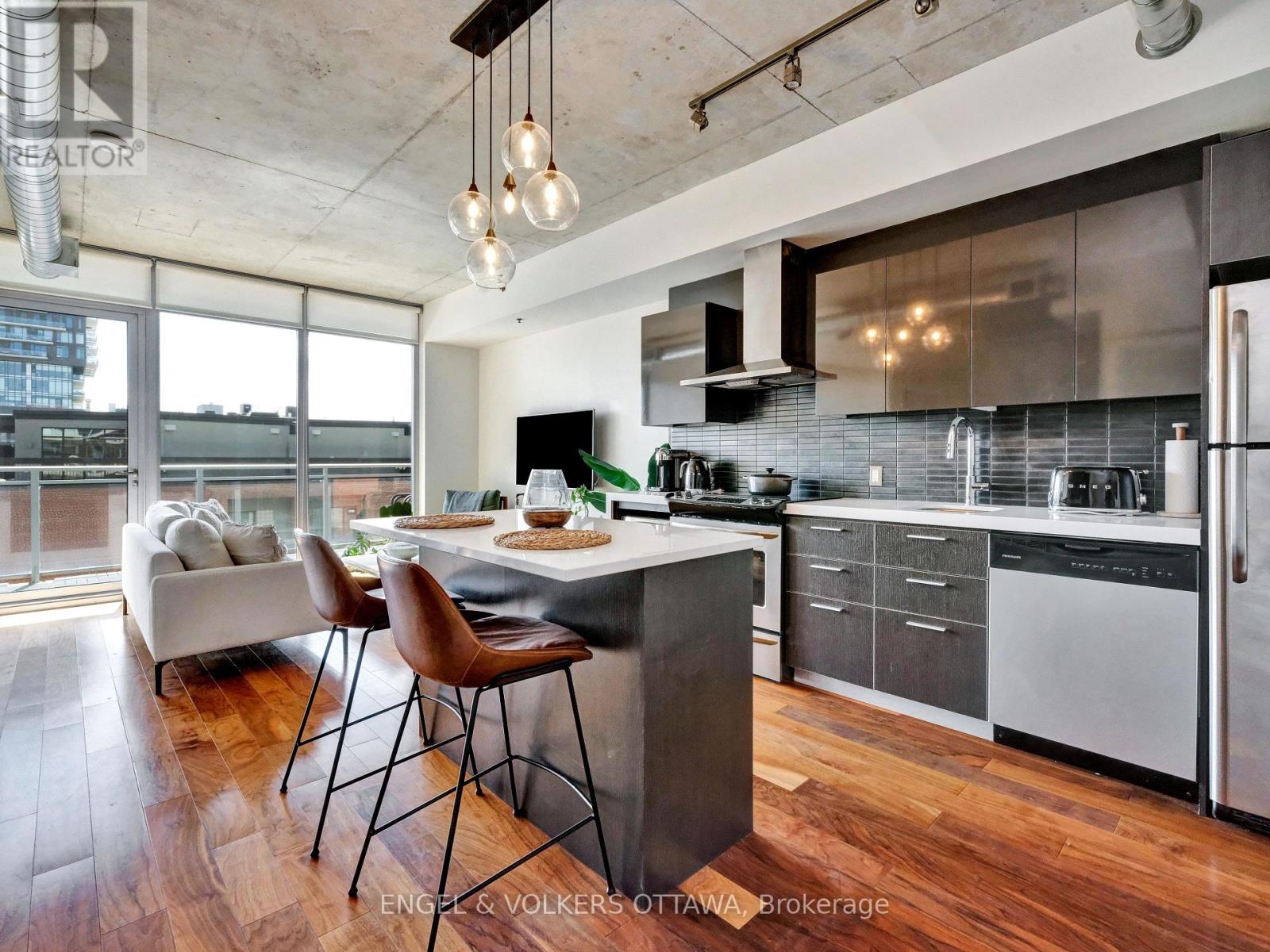 516 - 360 Mcleod Street