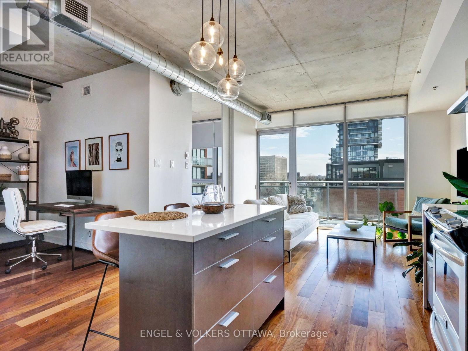 516 - 360 Mcleod Street
