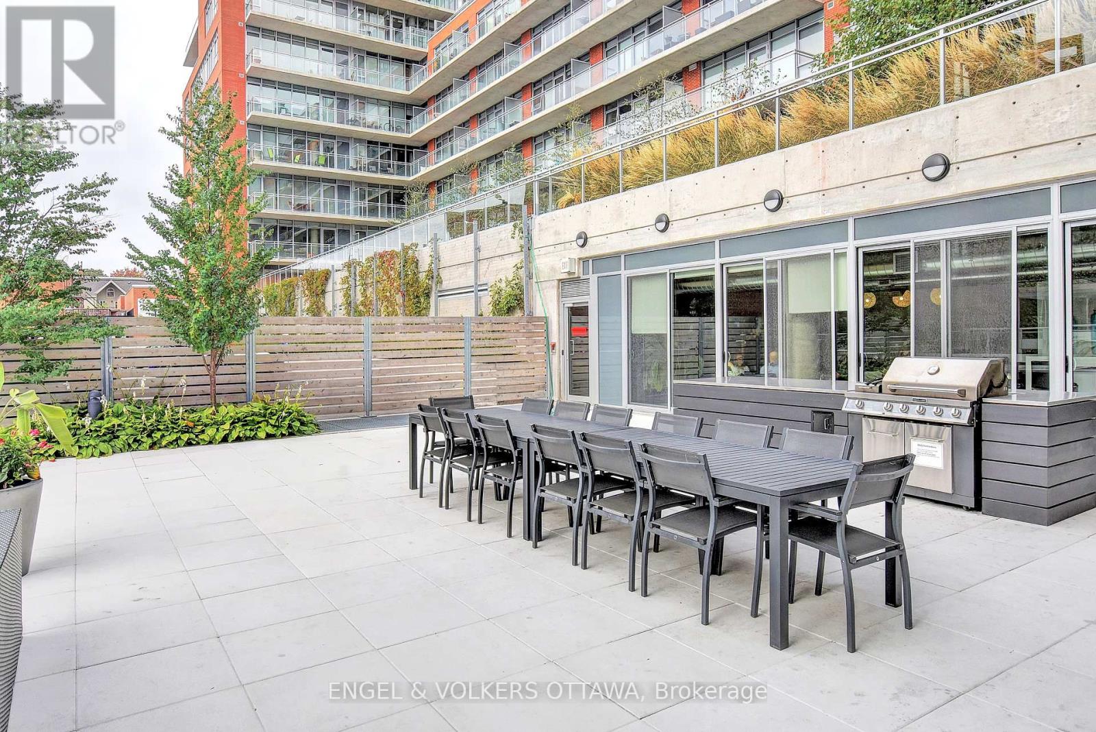 516 - 360 Mcleod Street