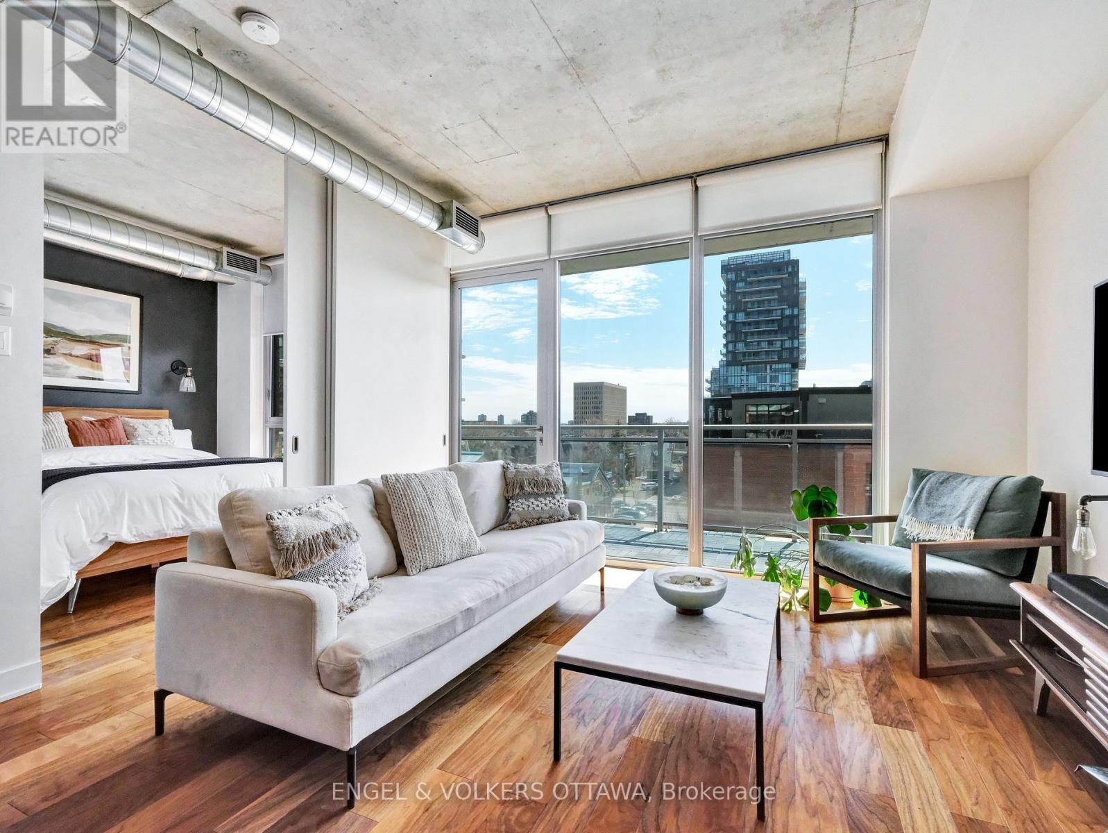 516 - 360 Mcleod Street