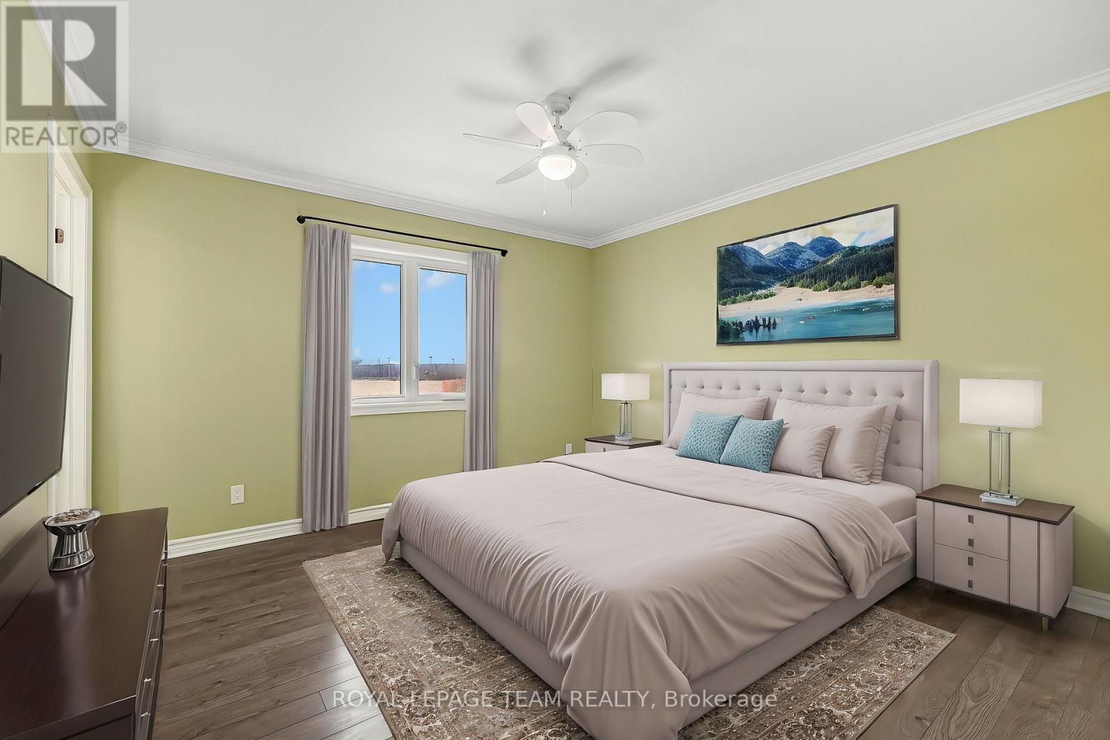 2833 Dunrobin Road