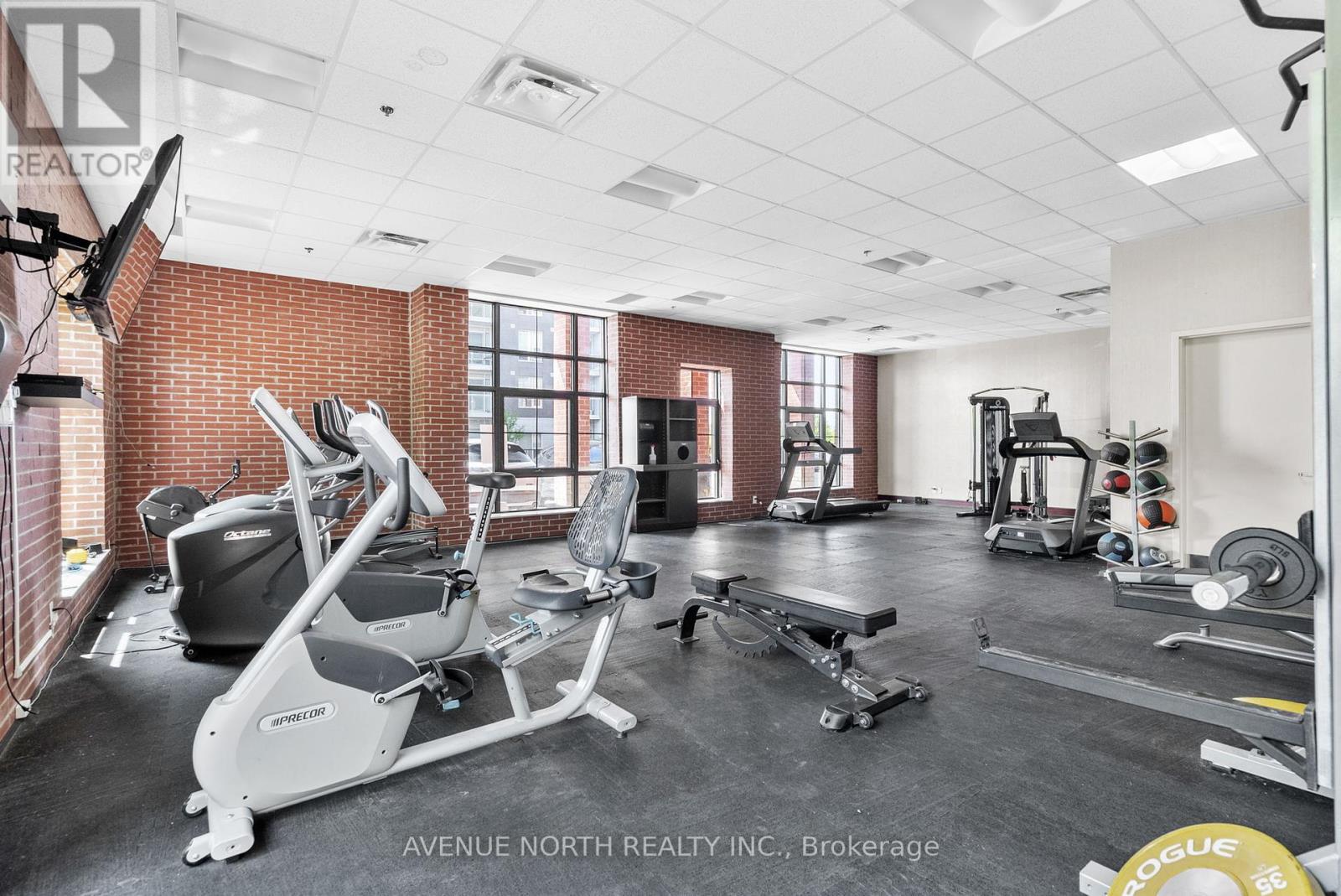 806 - 555 Anand Private