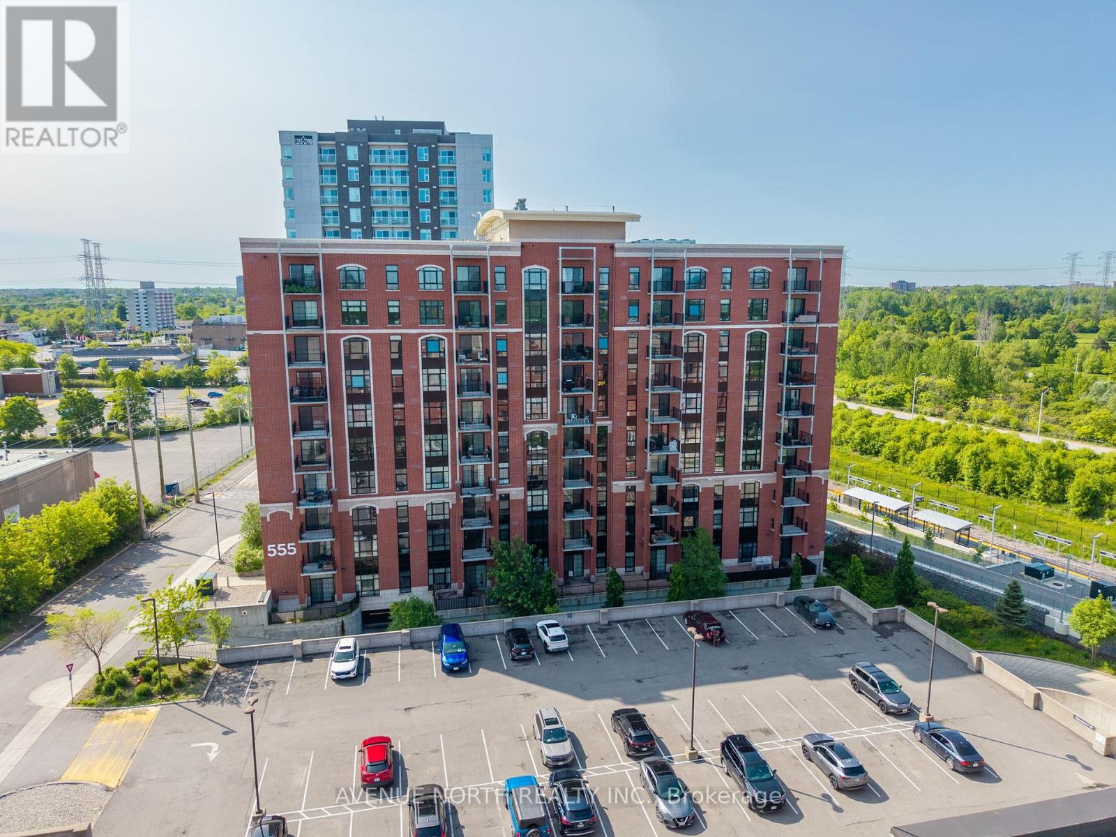 806 - 555 Anand Private