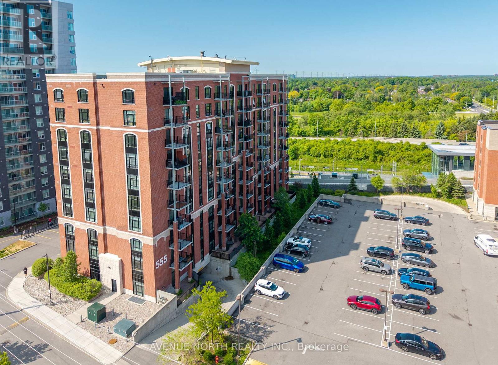 806 - 555 Anand Private