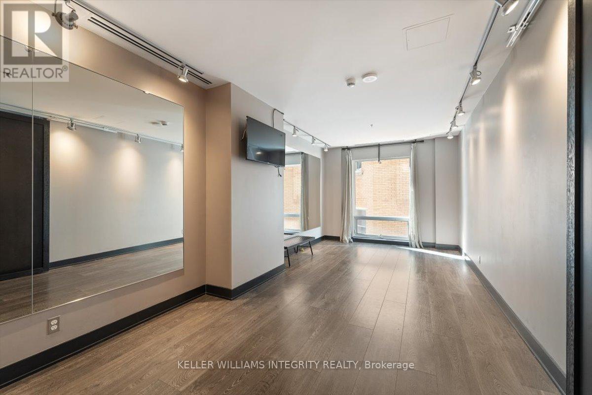 1101 - 428 Sparks Street