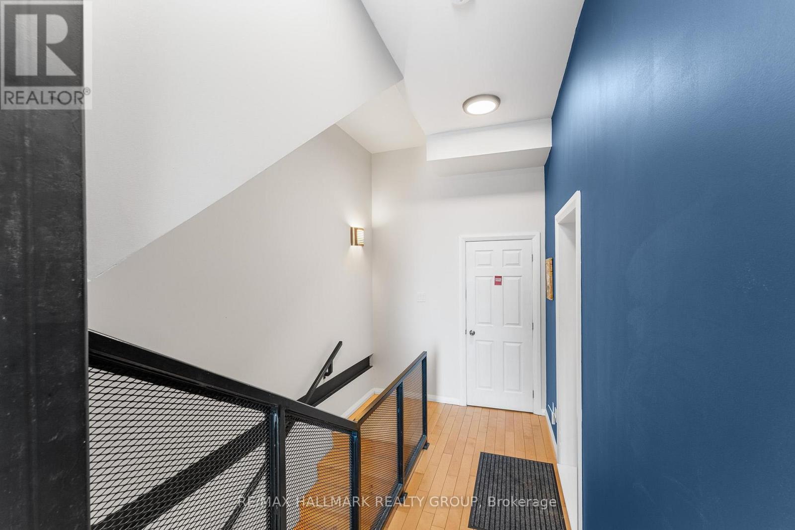 469 Booth Street