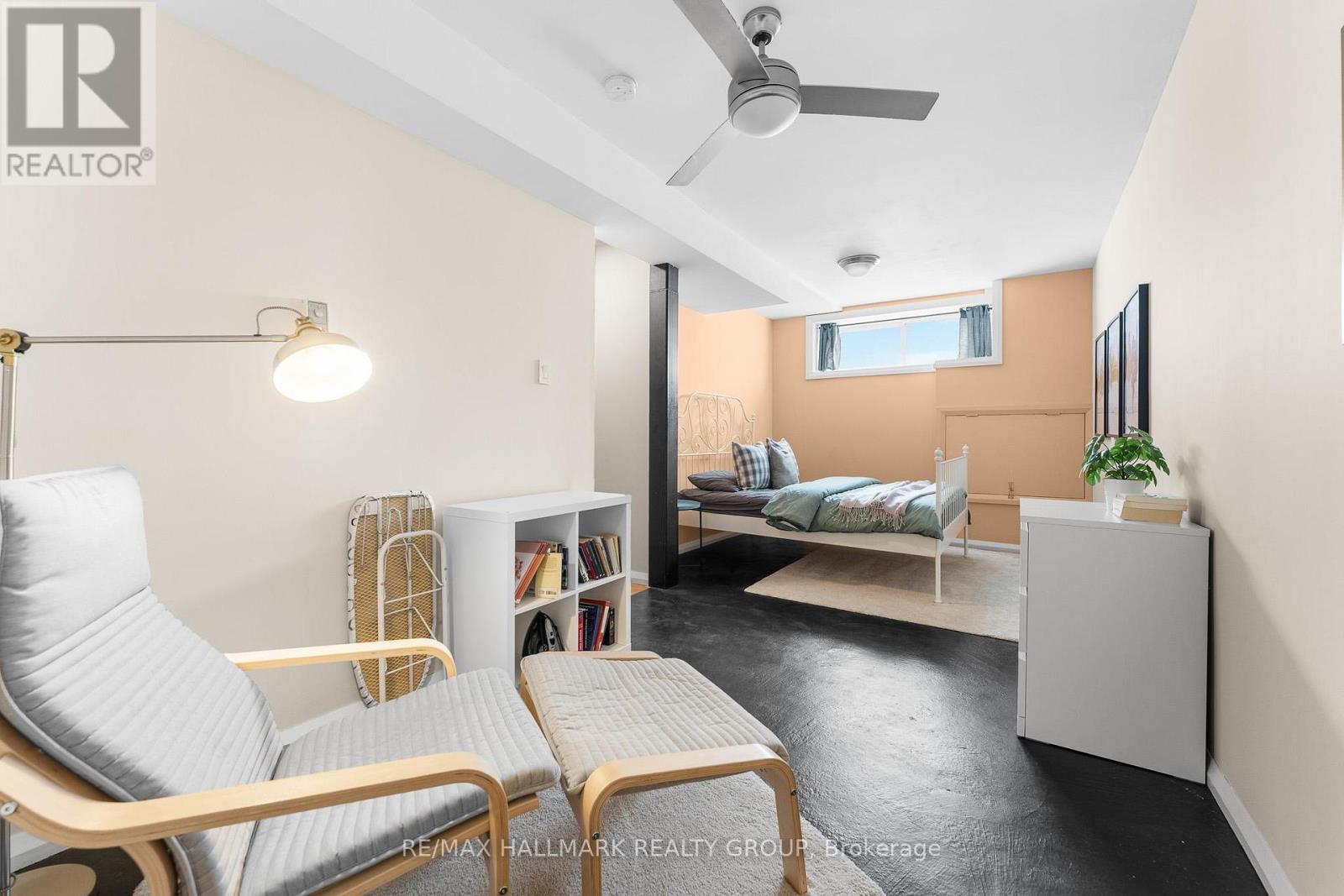 469 Booth Street