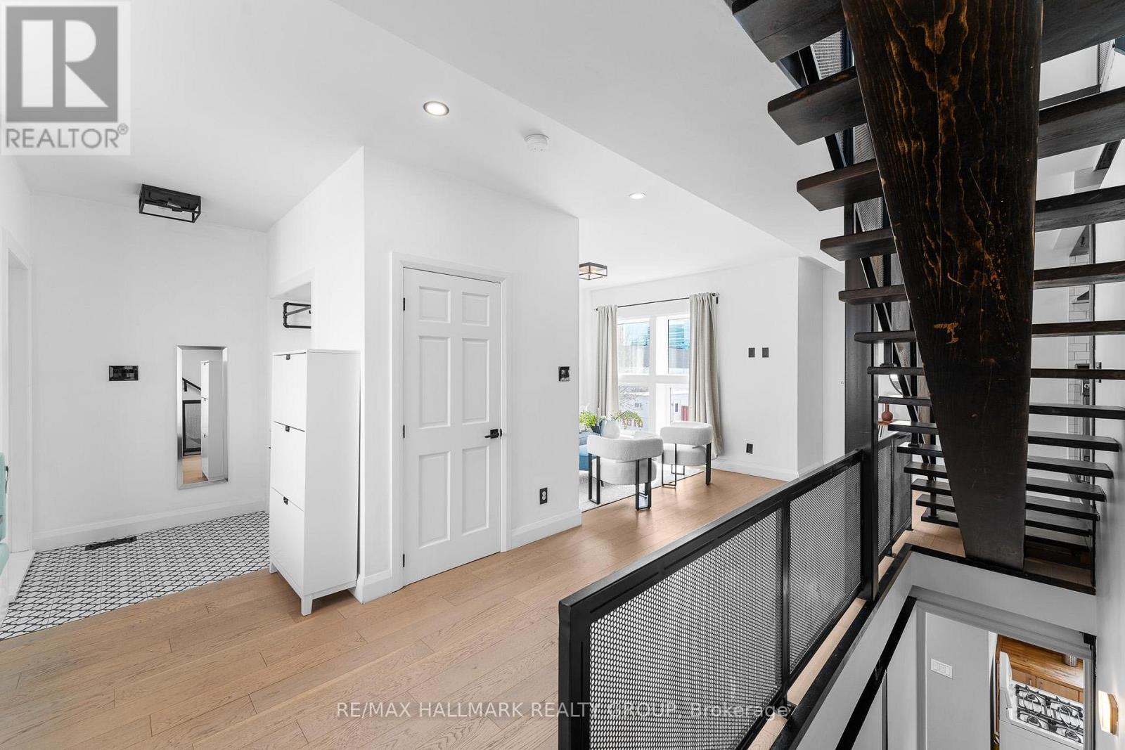 469 Booth Street