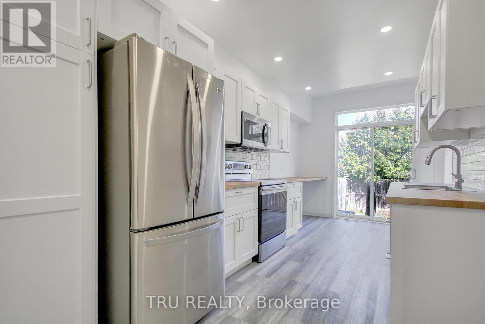 133 Kinross Private