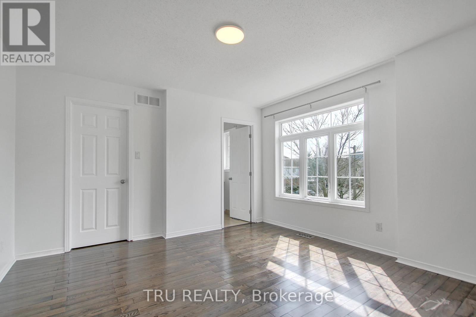 133 Kinross Private