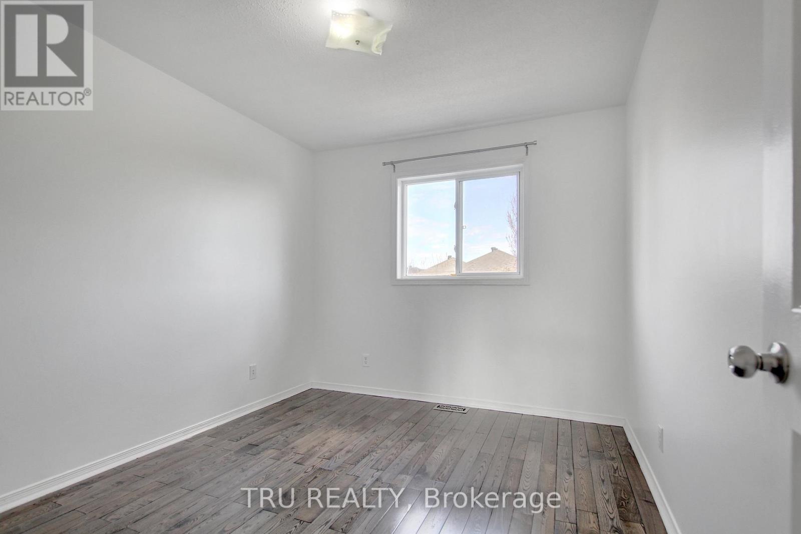 133 Kinross Private