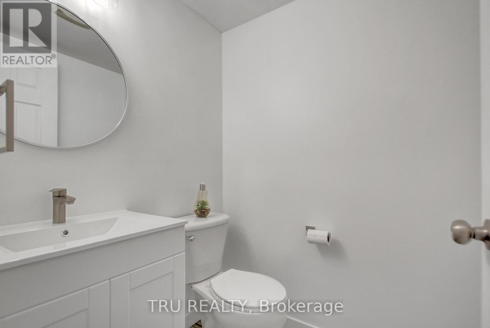 133 Kinross Private