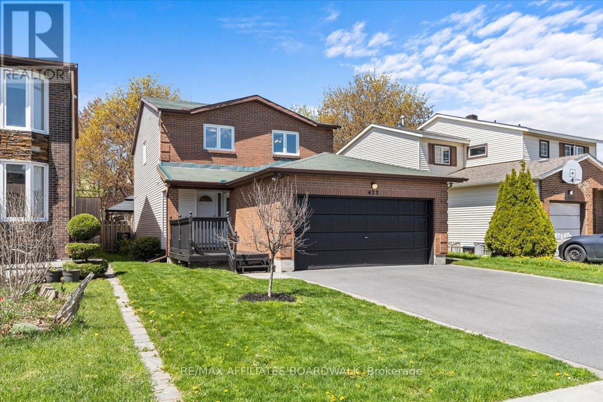 423 Viewmount Drive