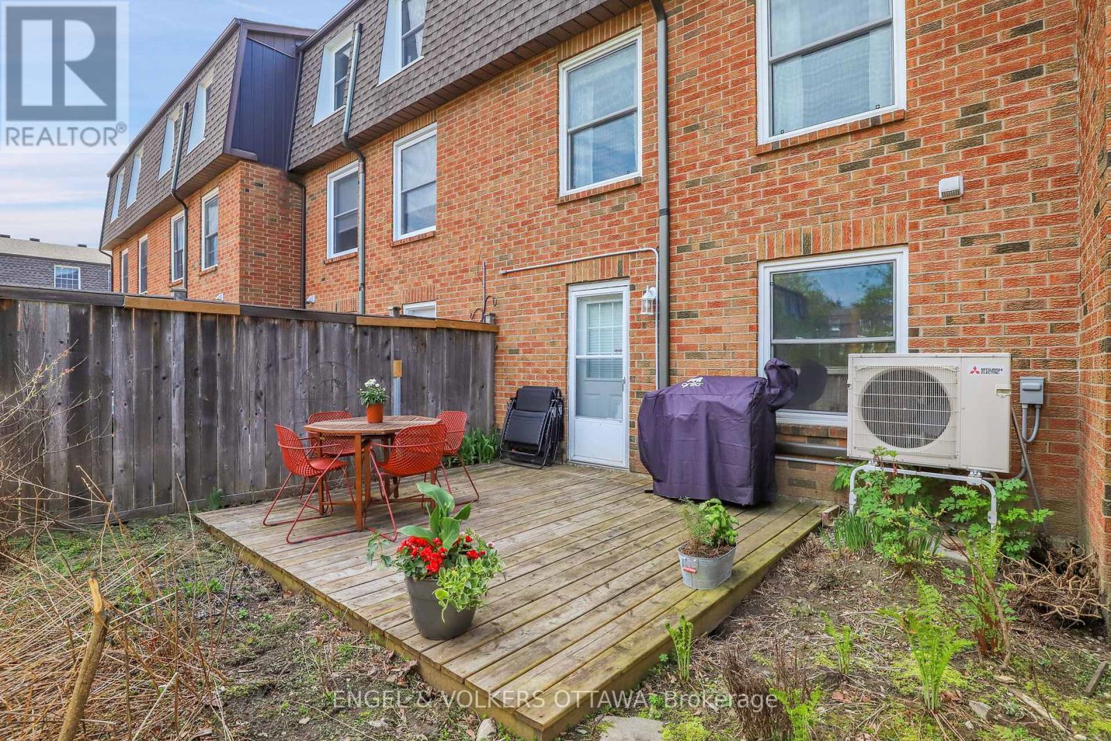 1089 Borden Side Road