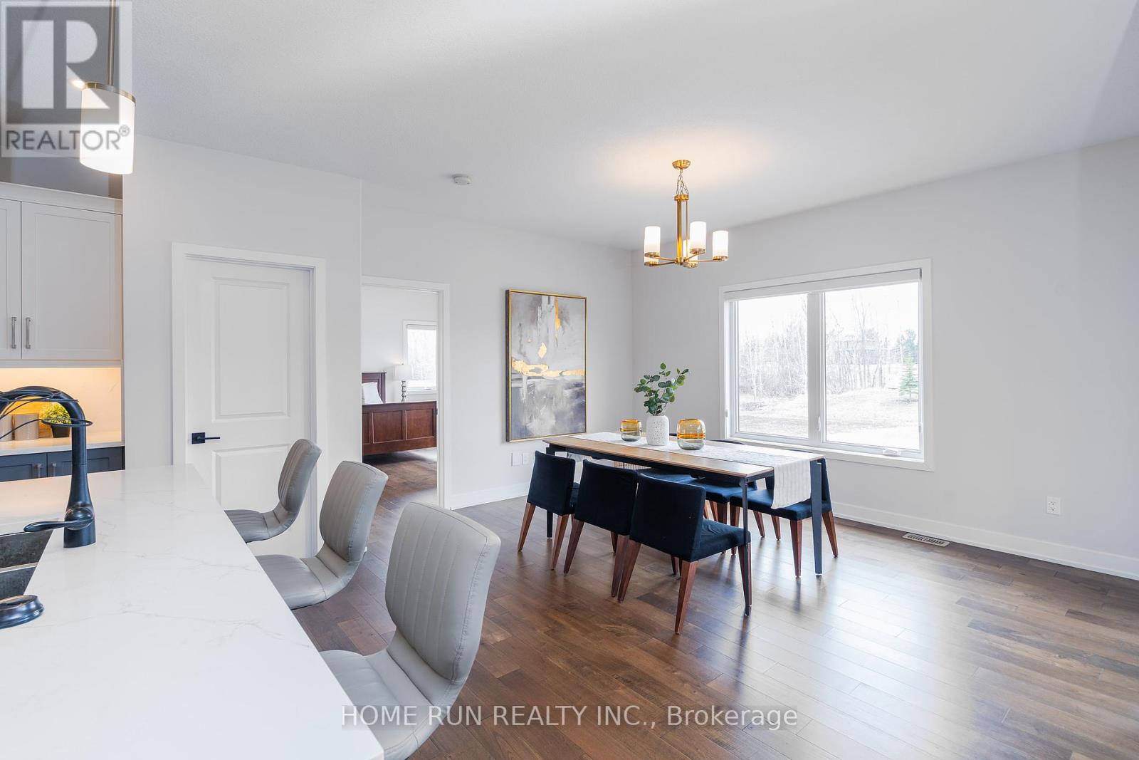 212 Summerview Terrace