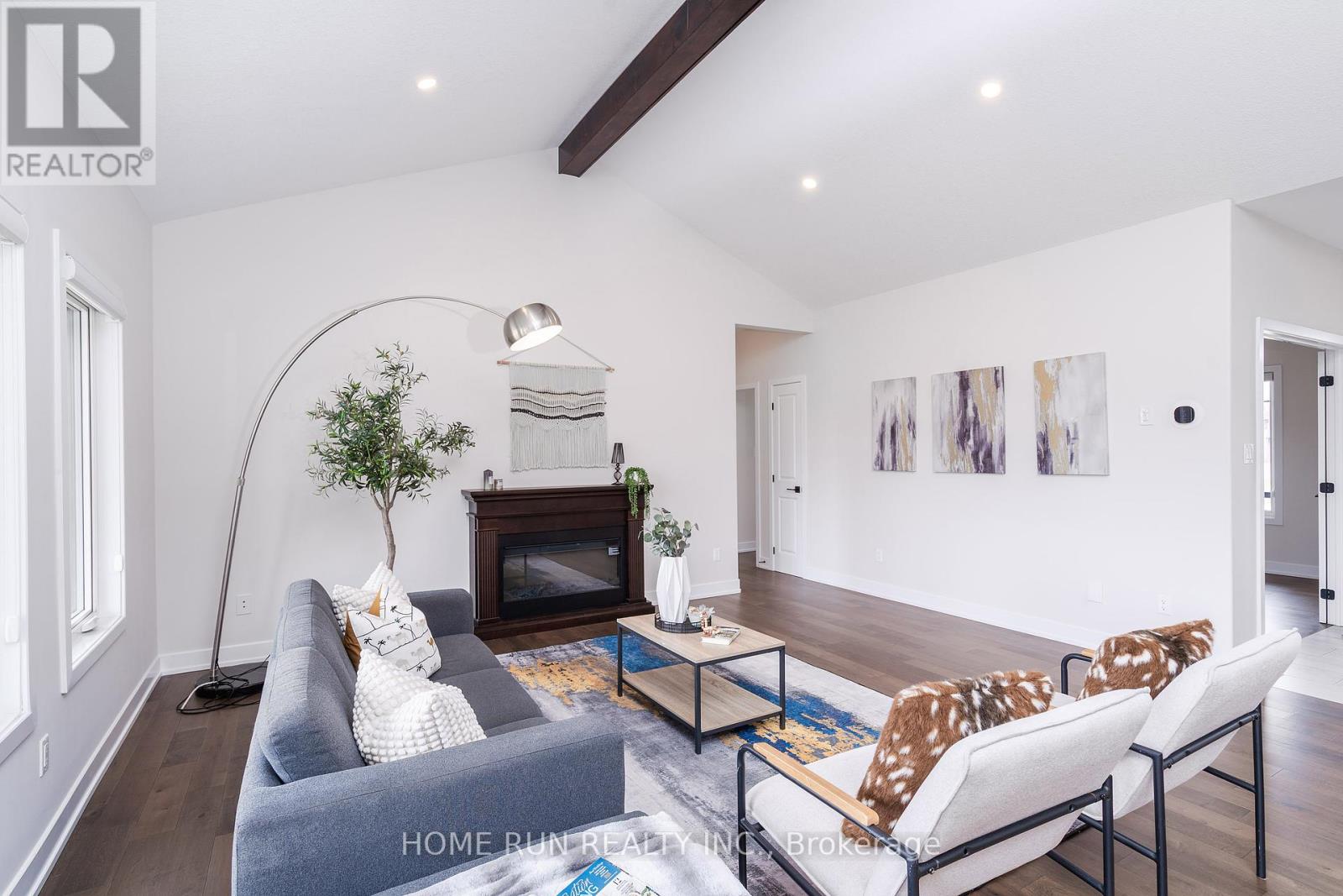 212 Summerview Terrace
