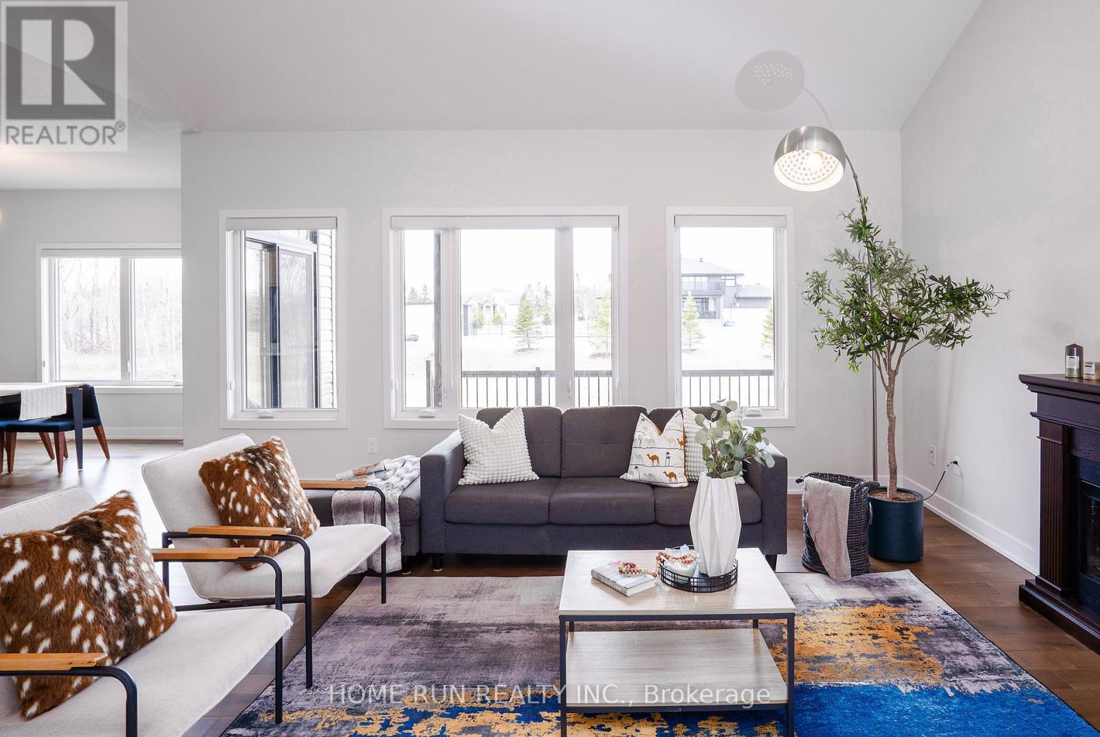 212 Summerview Terrace