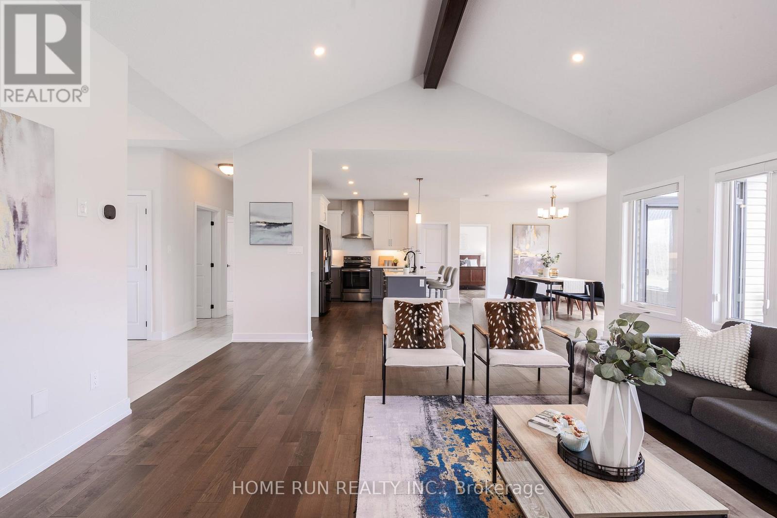 212 Summerview Terrace