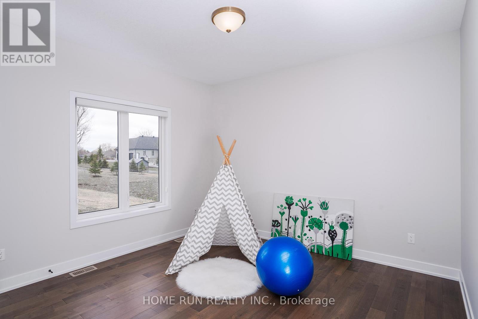 212 Summerview Terrace