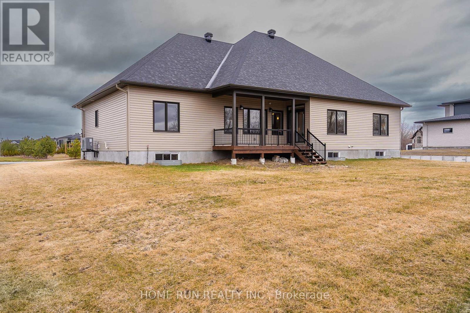 212 Summerview Terrace
