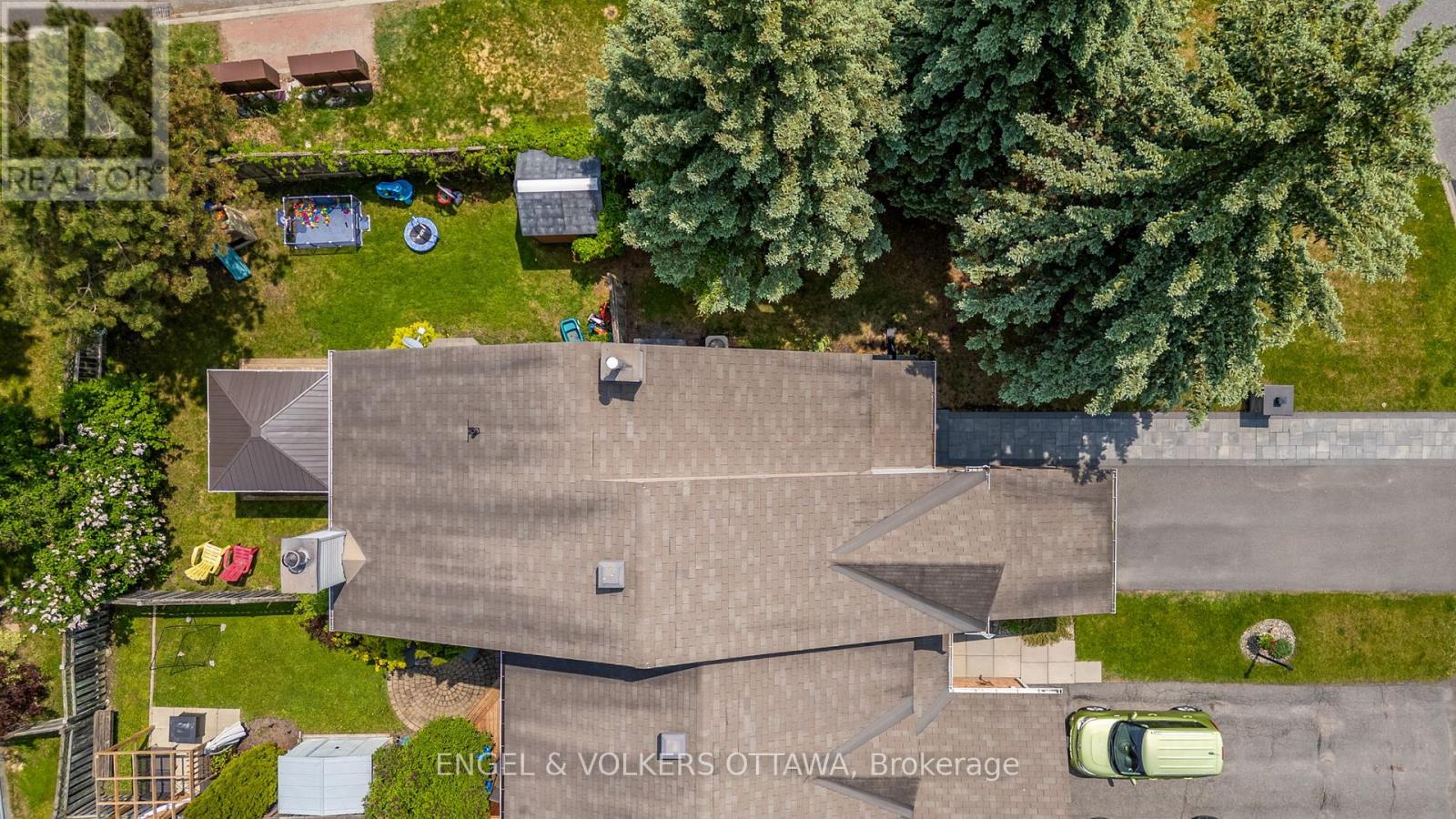 92 Markland Crescent