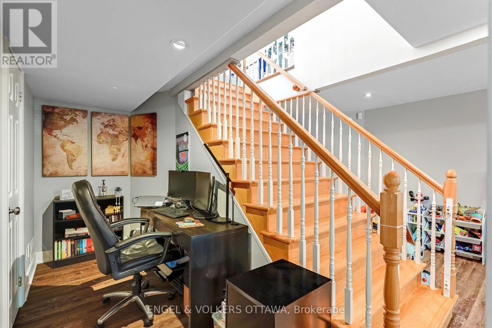 6978 Aldergrove Way