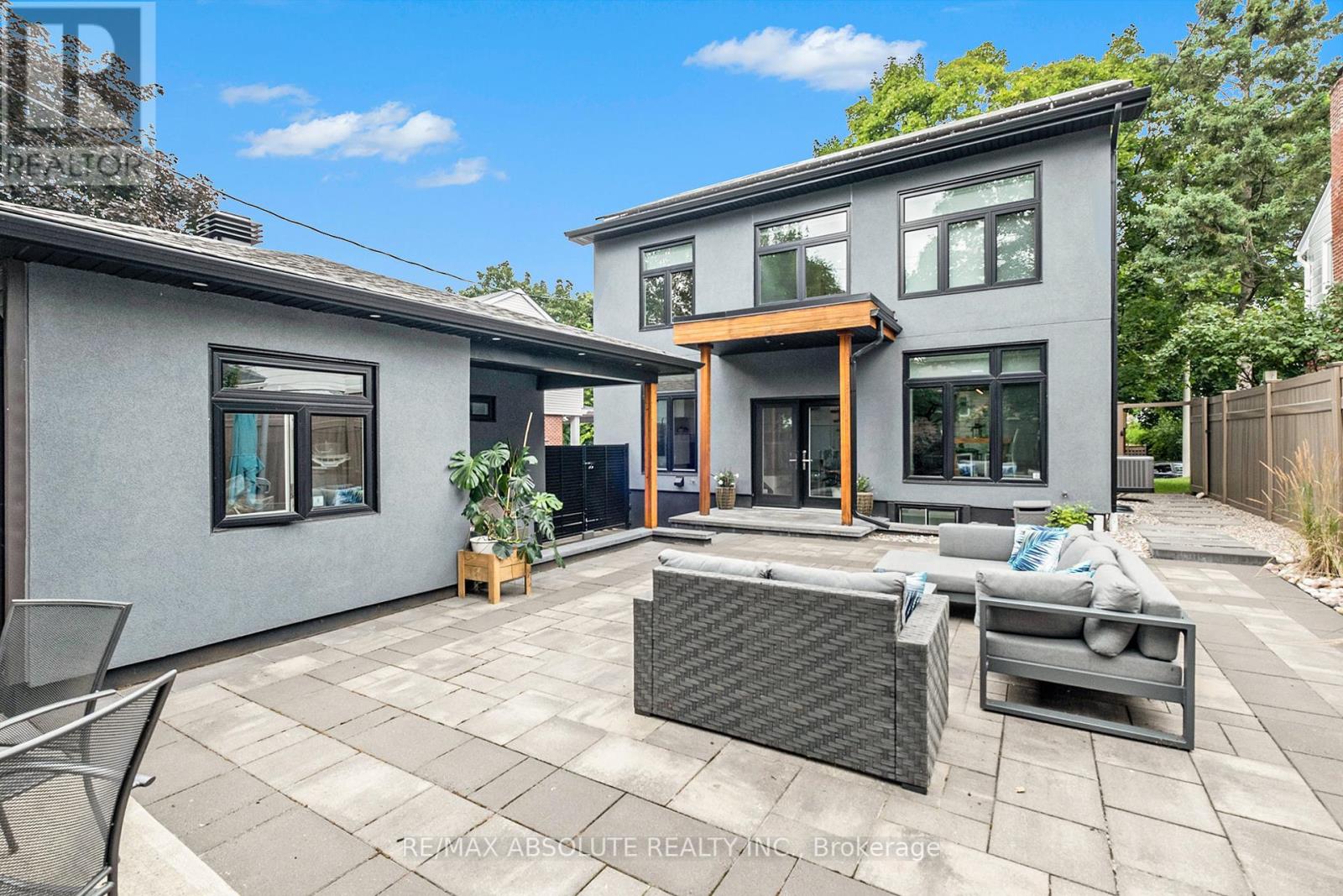 160 Begonia Avenue